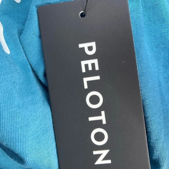 Peloton Ride Sweat Love Side Split Tank NWT Athletic Exercise Top Tee NEW - Picture 8 of 8